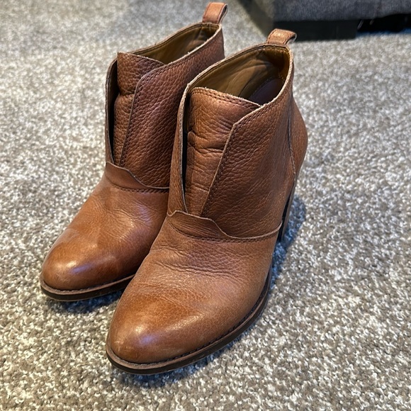 Lucky brand heels size 8 - Picture 1 of 6